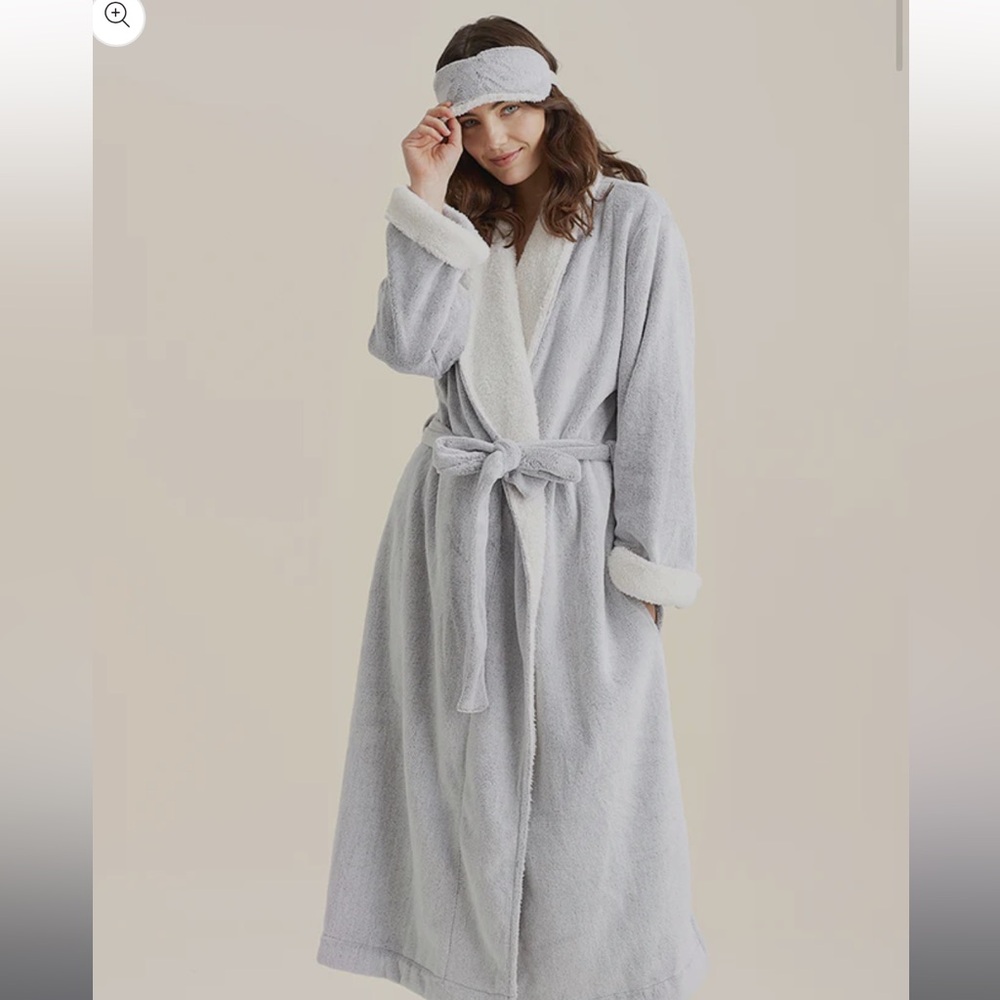 Papinelle plush robe